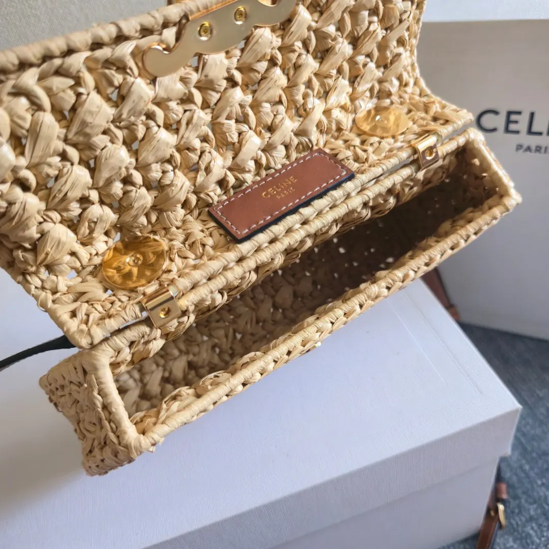Celine Triomphe 老花 斜挎包 轻便斜挎款