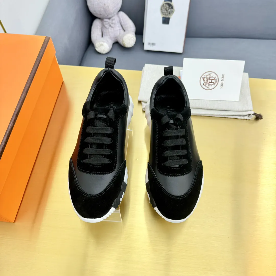 Hermès 官网同步更新 羊皮 运动鞋 舒适