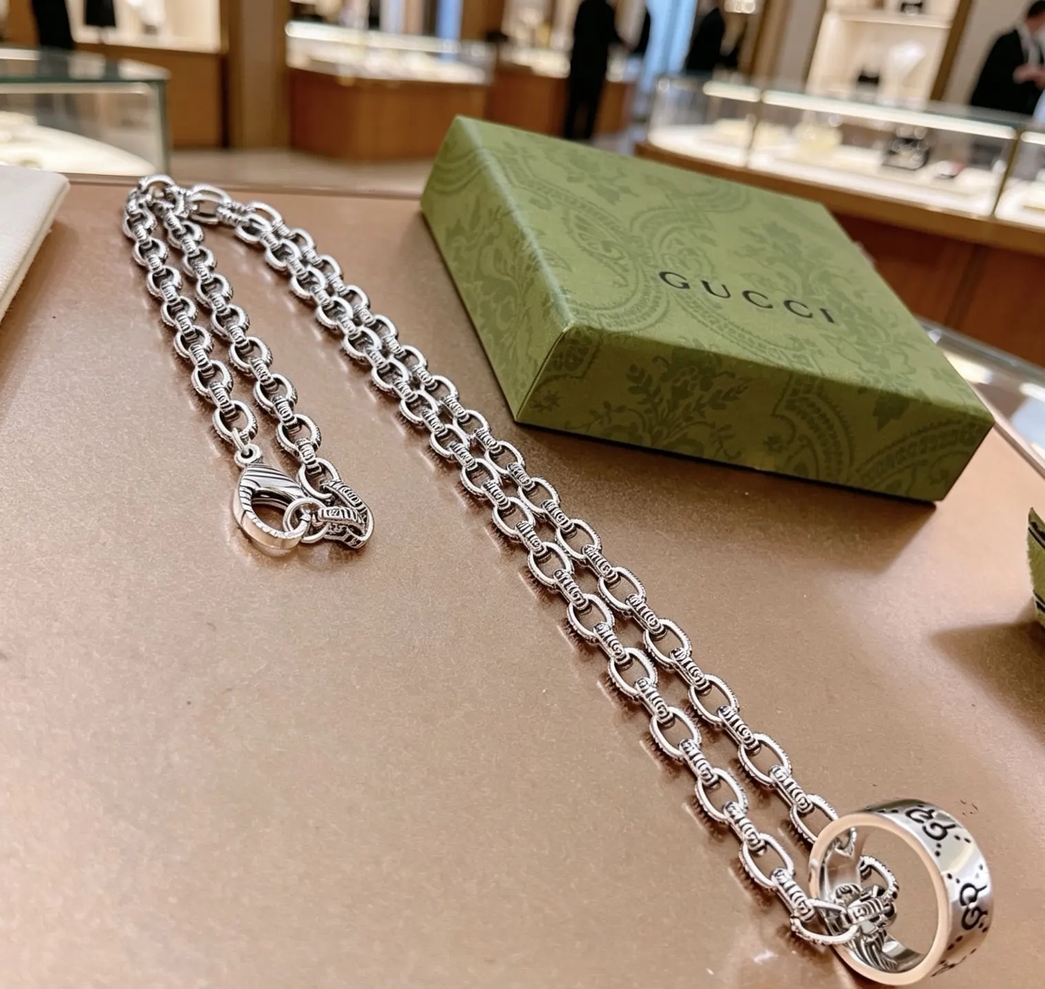 Gucci 鏈條包 單肩斜挎