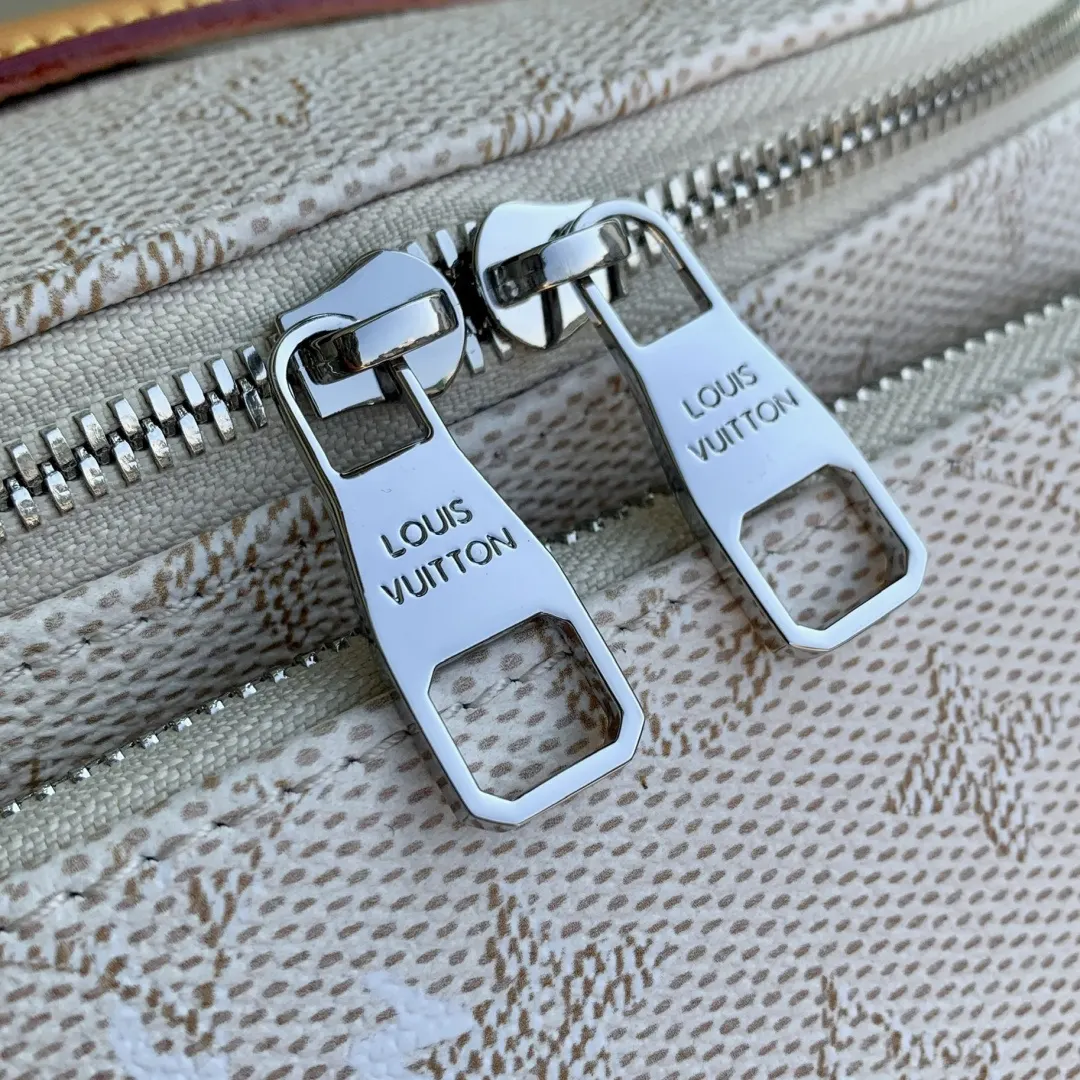 LV 白色 帆布 腰包 休閒腰包款