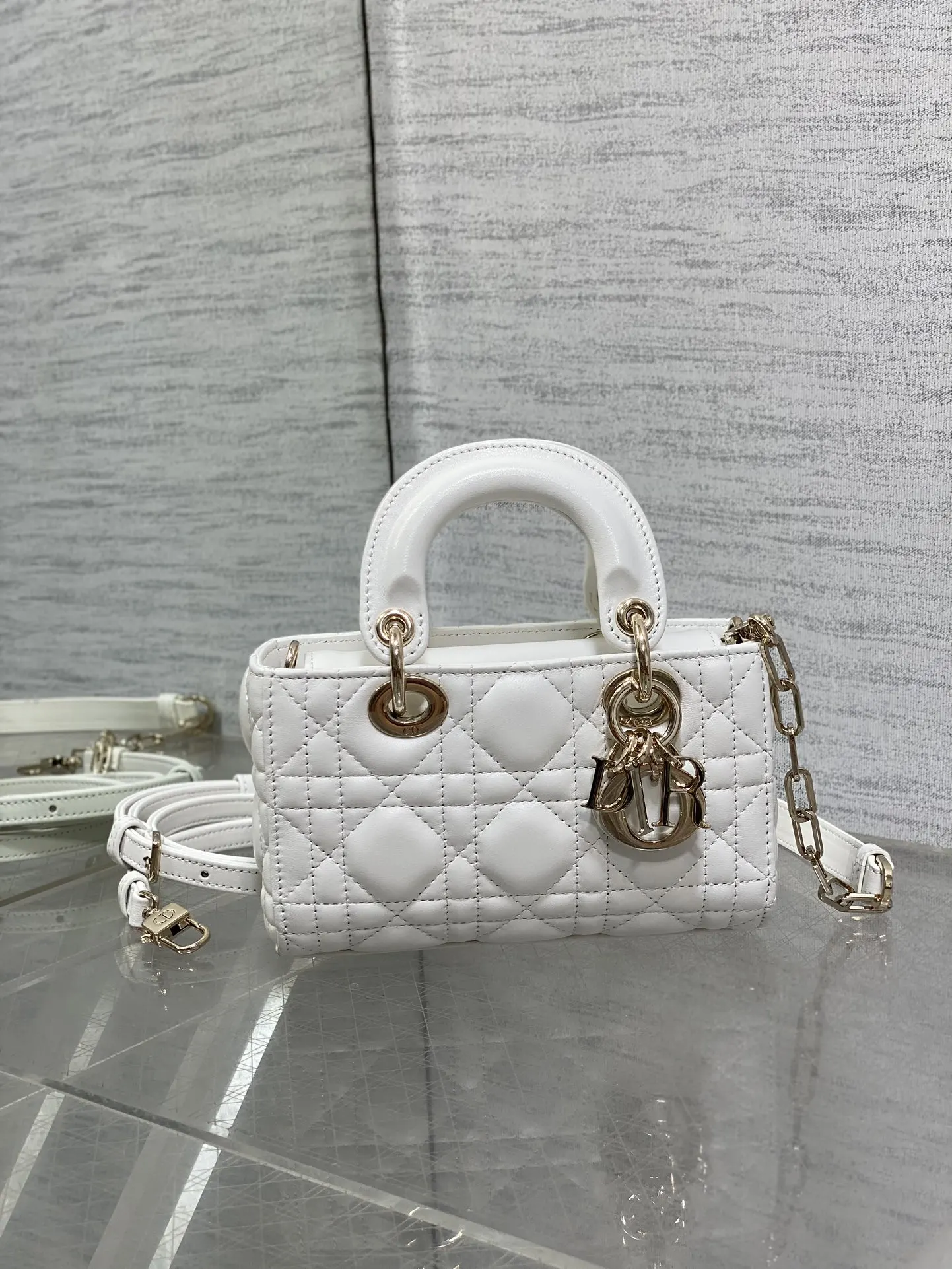 Dior 羊皮 进口 羊皮横款迷你戴妃包 Joy bag羊皮 鏈條包 精致鏈條款