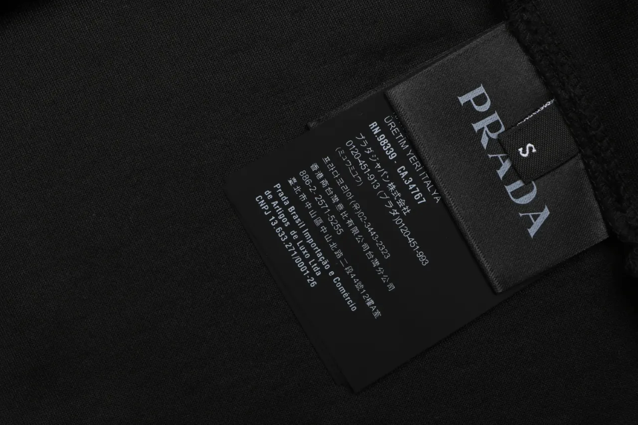 Prada T-Shirt Triangle Logo