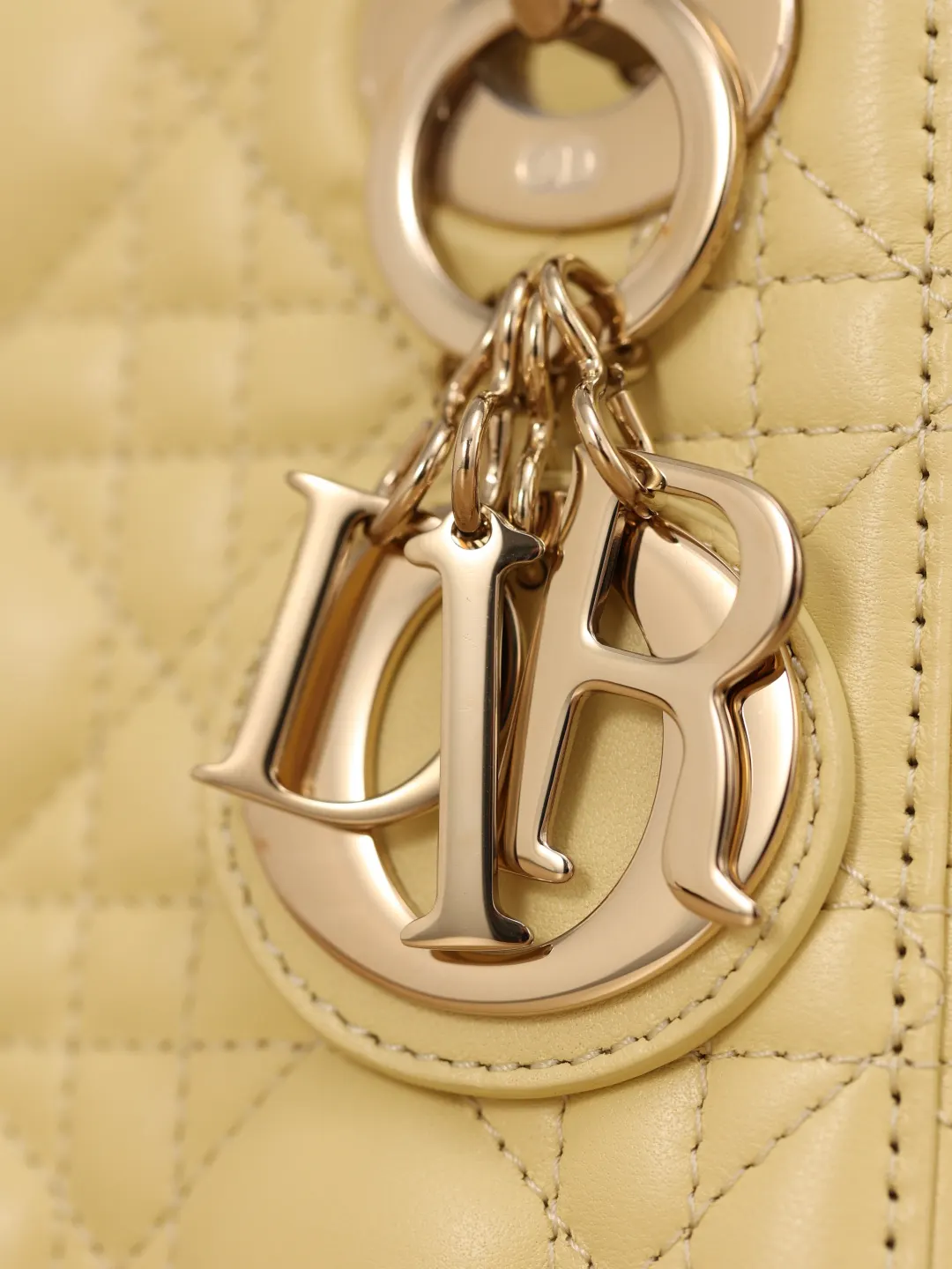 Dior Lady Dior 迷你 米色 皮革 手提包