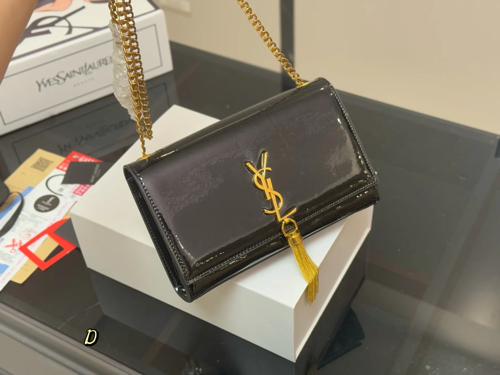 YSL 牛皮 woc信封包 牛 腋下包 复古腋下背款