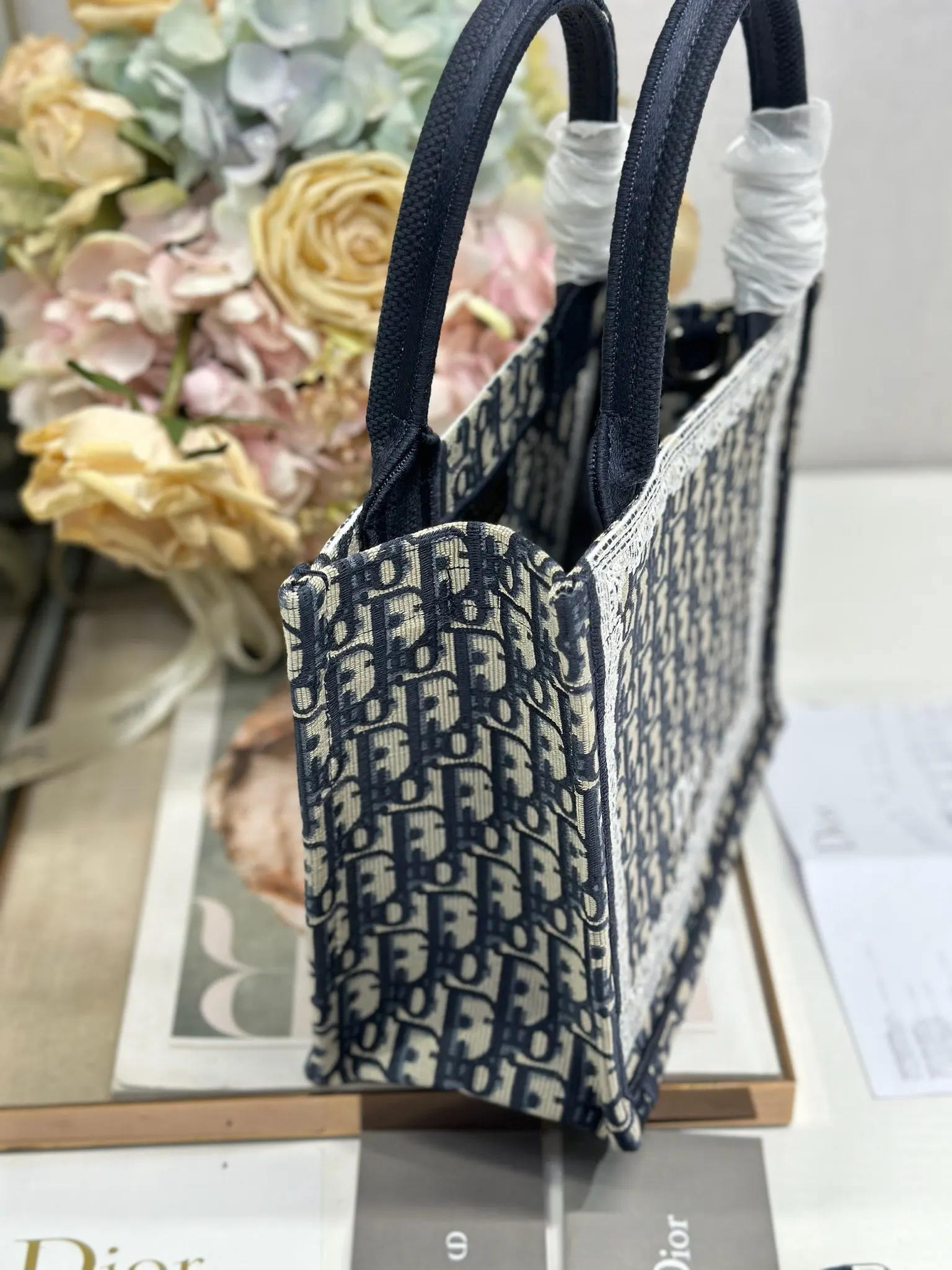 Book Tote 小小的包型装点零碎的小东西也很方便呐～ 用 时髦 托特包 大容量托特款