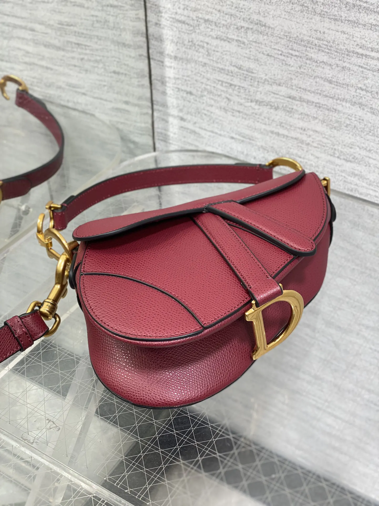 Saddle CD Saddle经典马鞍包 王者中的王者 地位不 旅行包 大容量旅行款