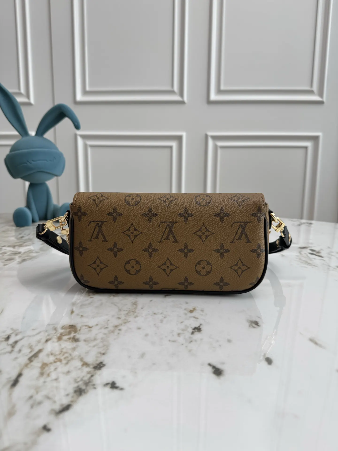 Louis Vuitton M26587 棕色 Monogram 链条包