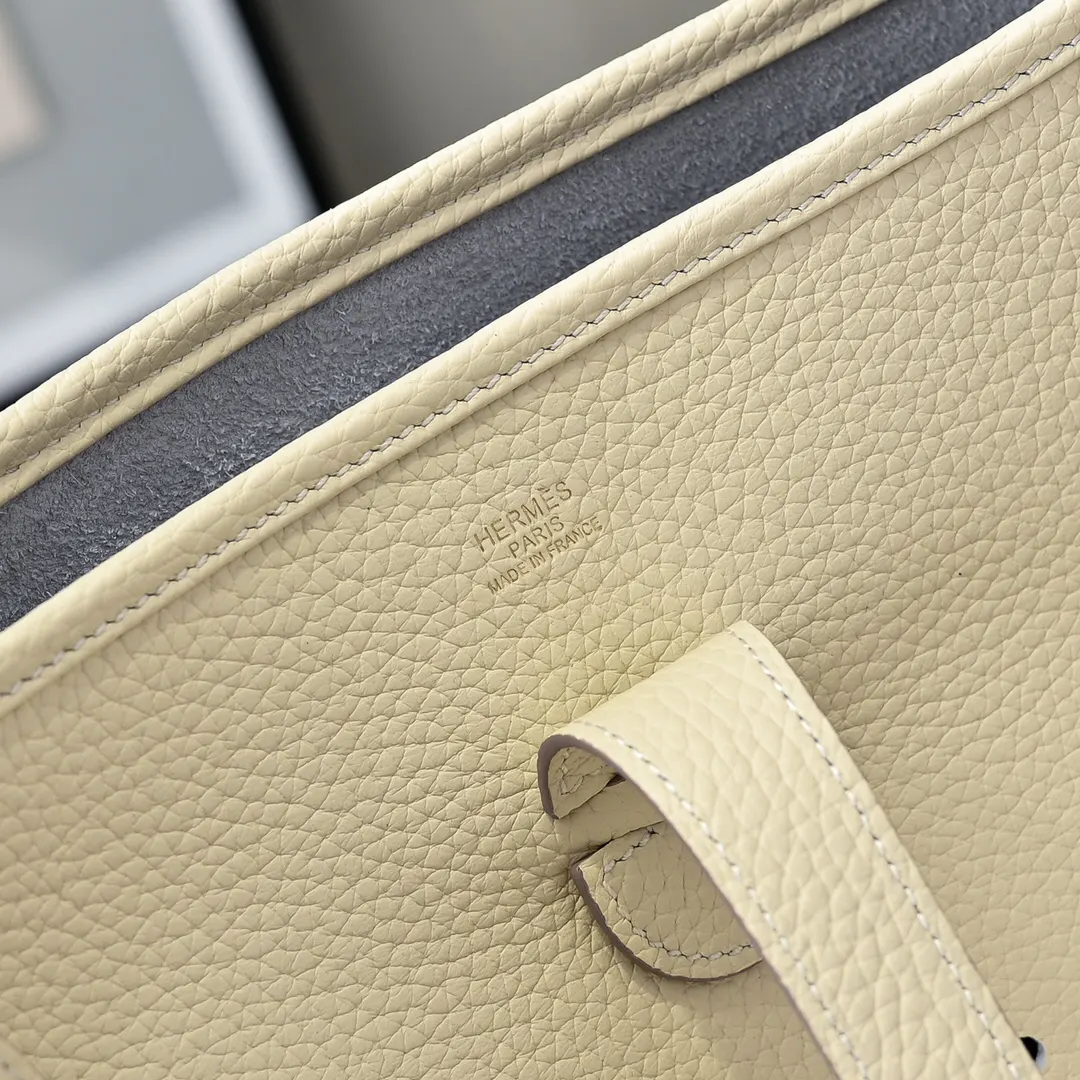 Hermès Evelyne 雙肩包 29cm 休閒通勤(數字8) Hermès Evelyne 雙肩包 29cm 休閒通勤(數字8)