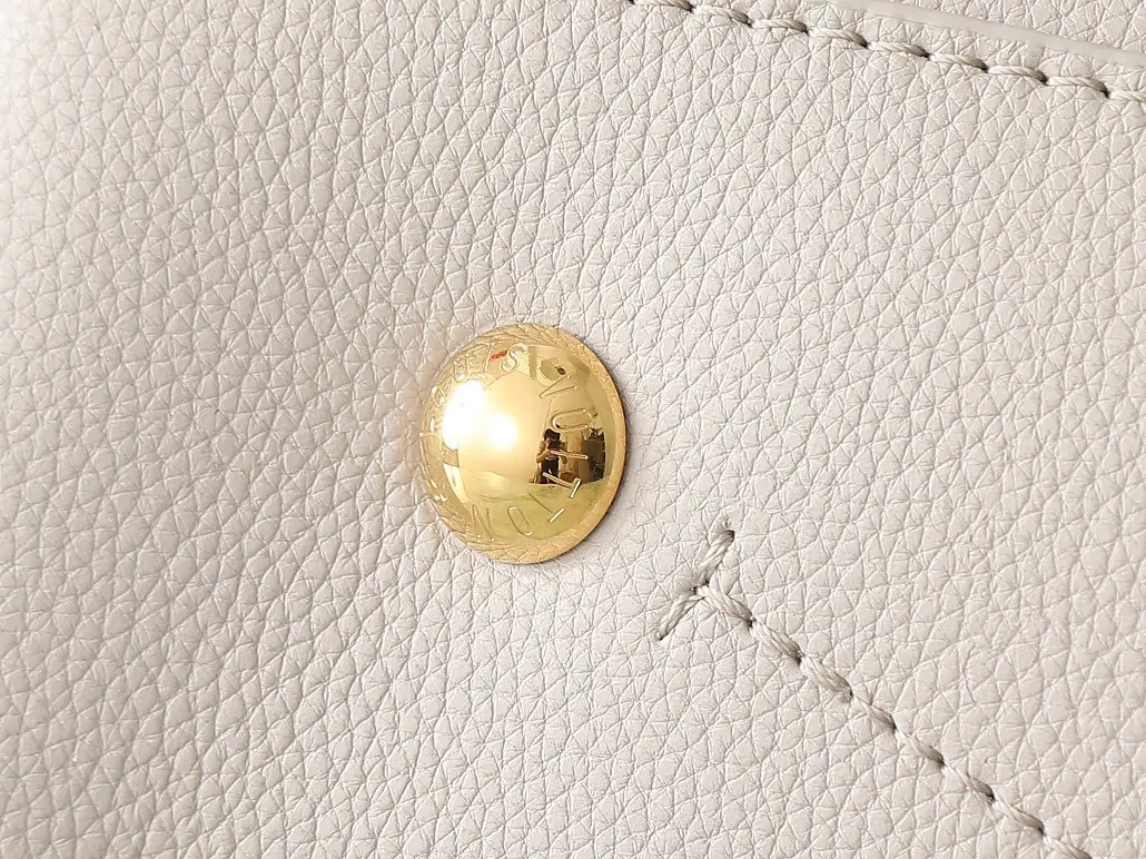 LV 托特包 大容量通勤款(數字7) LV 托特包 大容量通勤款(數字7)
