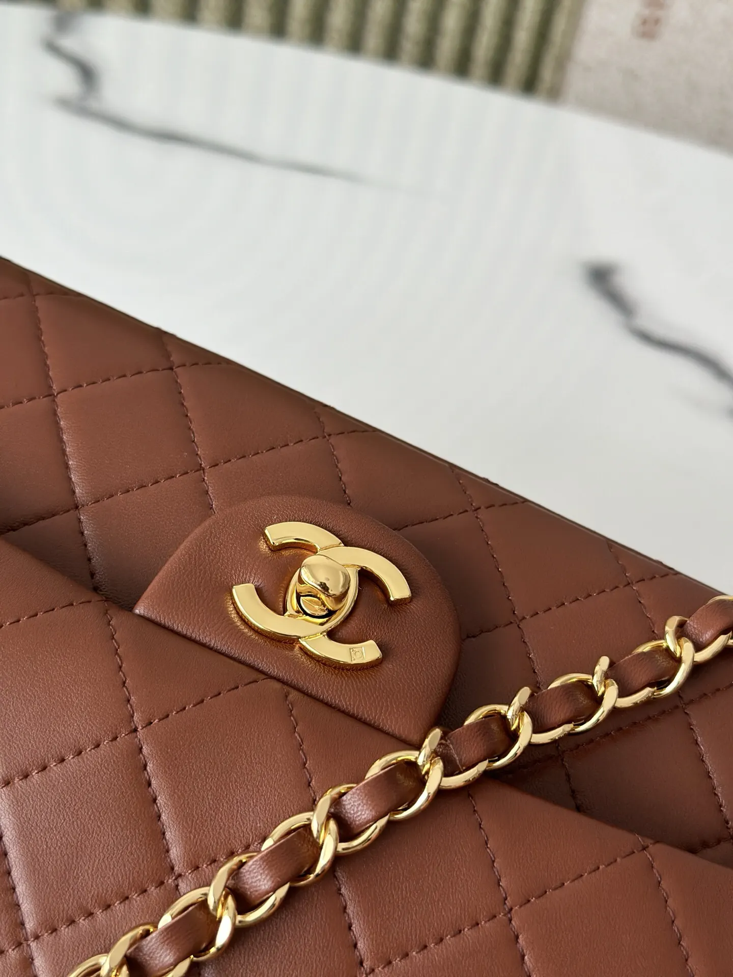 Audemars Piguet 黑色 棕色 羊皮 鏈條包 精致鏈條款