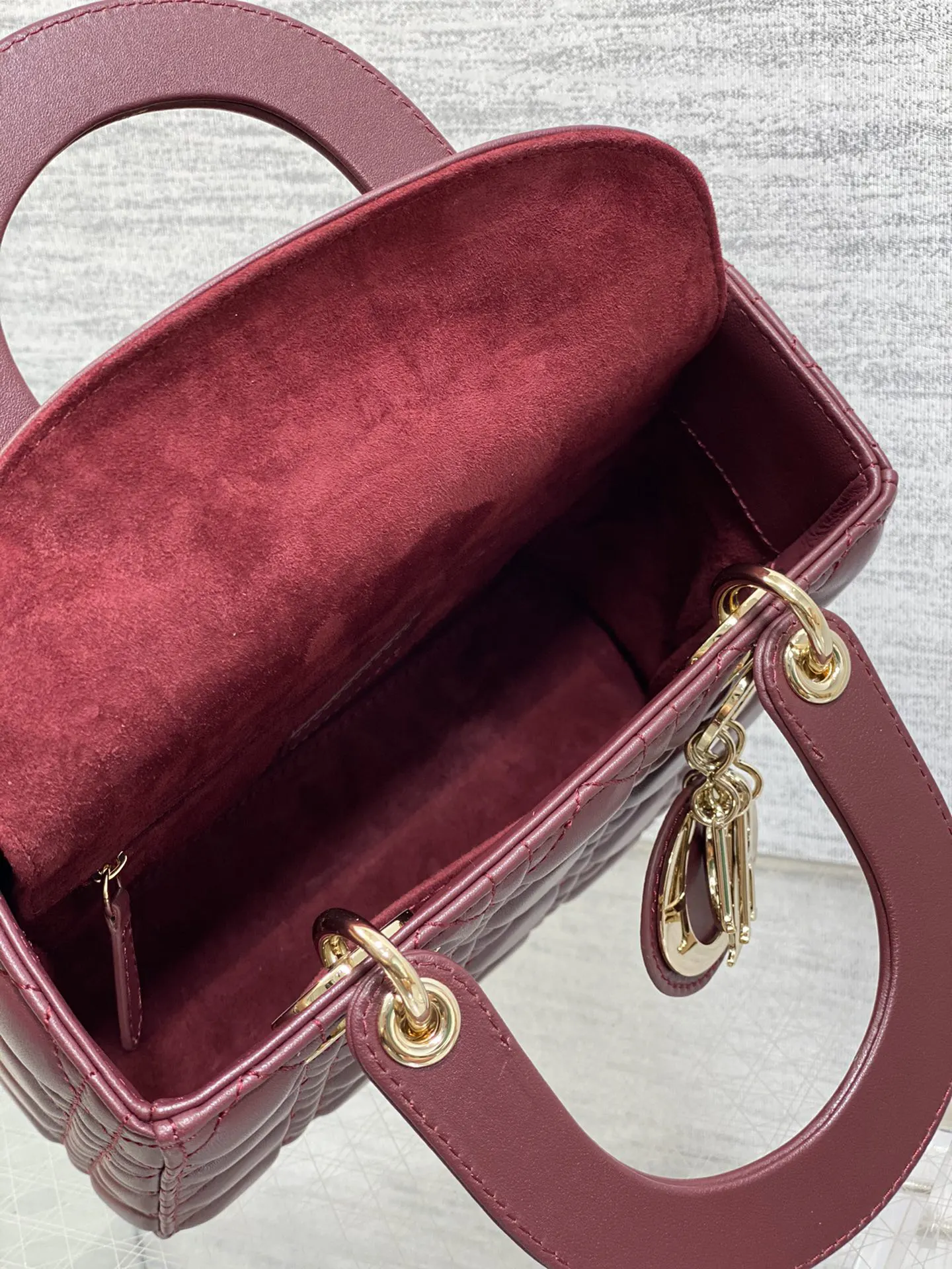 Dior Lady Dior 黑色手提包