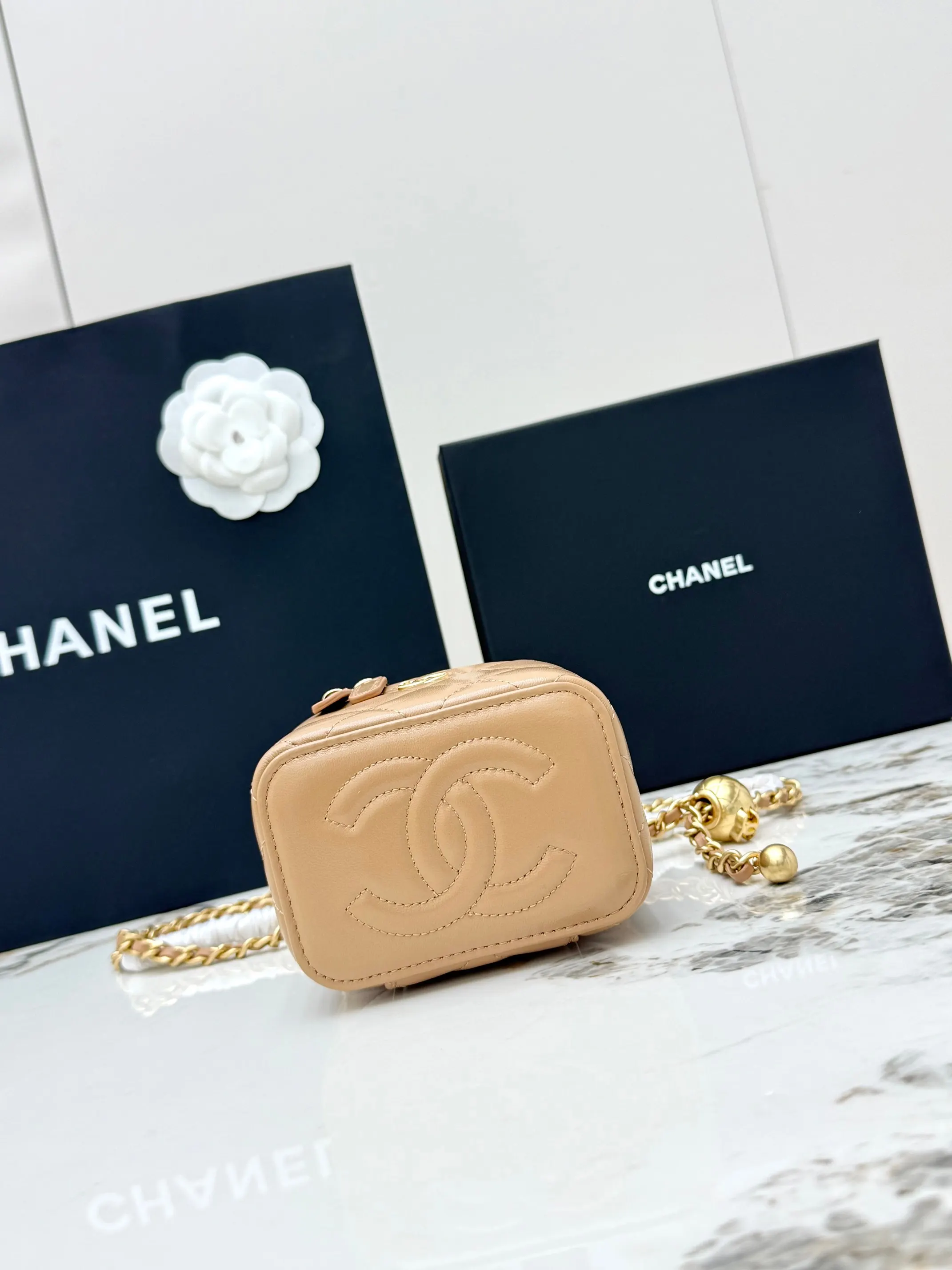 CHANEL 金色 羊皮 链条包 精致链条款