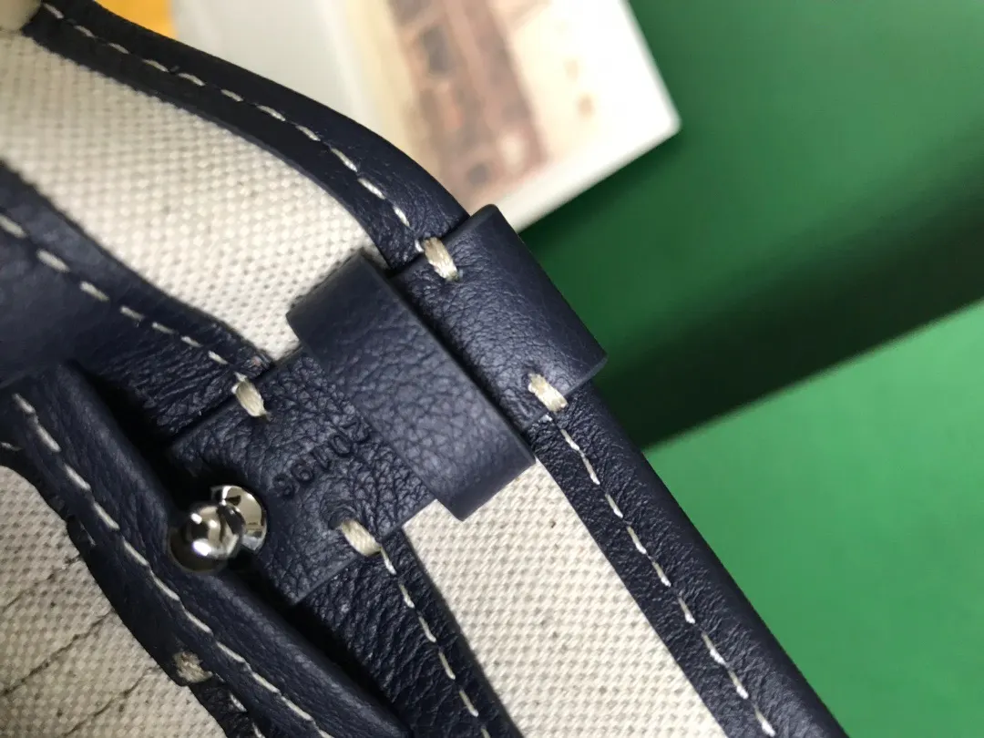 Goyard petit flot水桶包 发财桶 容量ma 休閒水桶款(數字9) Goyard petit flot水桶包 发财桶 容量ma 休閒水桶款(數字9)