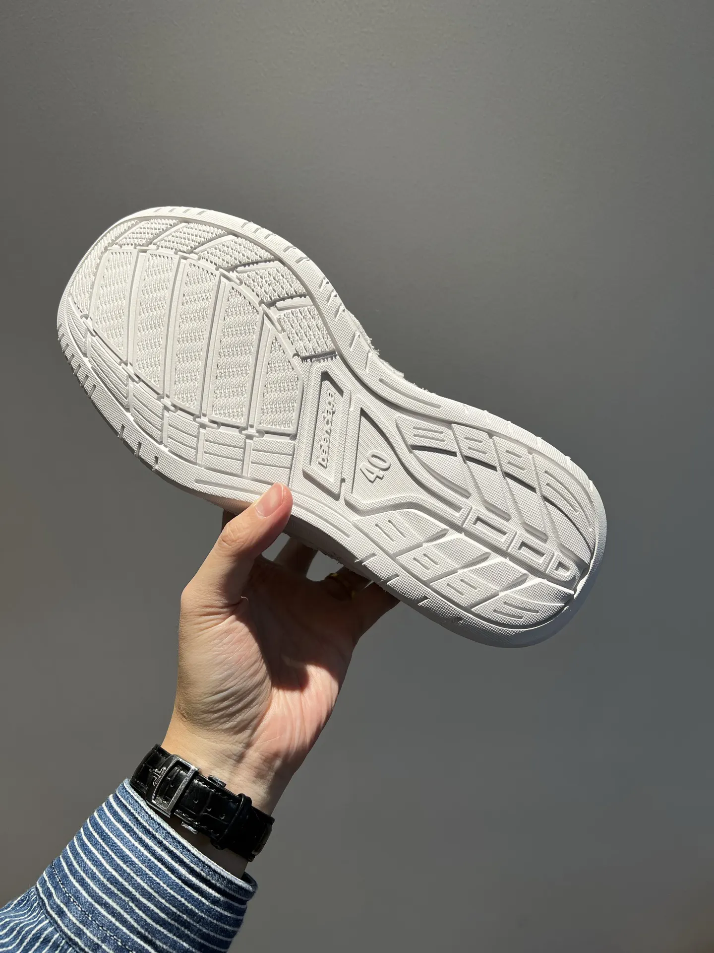 Balenciaga 单肩包 日常搭配