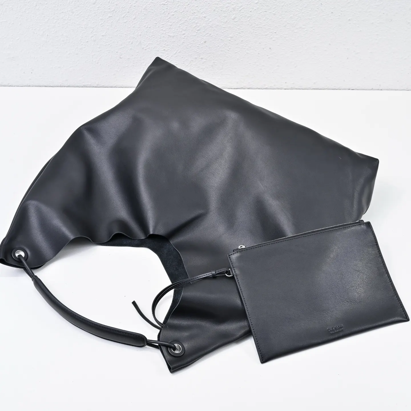黑色 The Row bindle bag 单肩包 轻 日常单肩背款