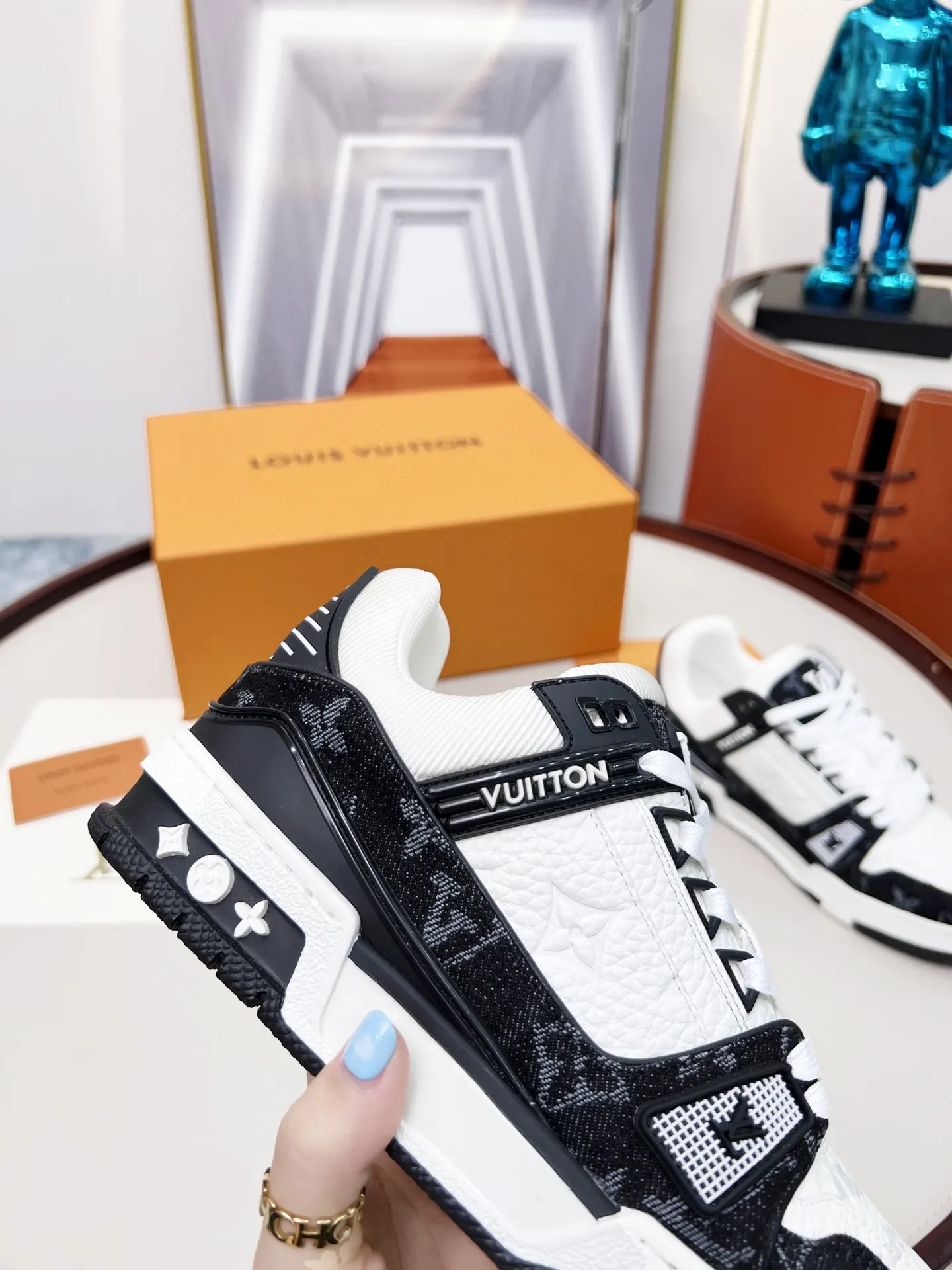 Louis Vuitton 运动鞋