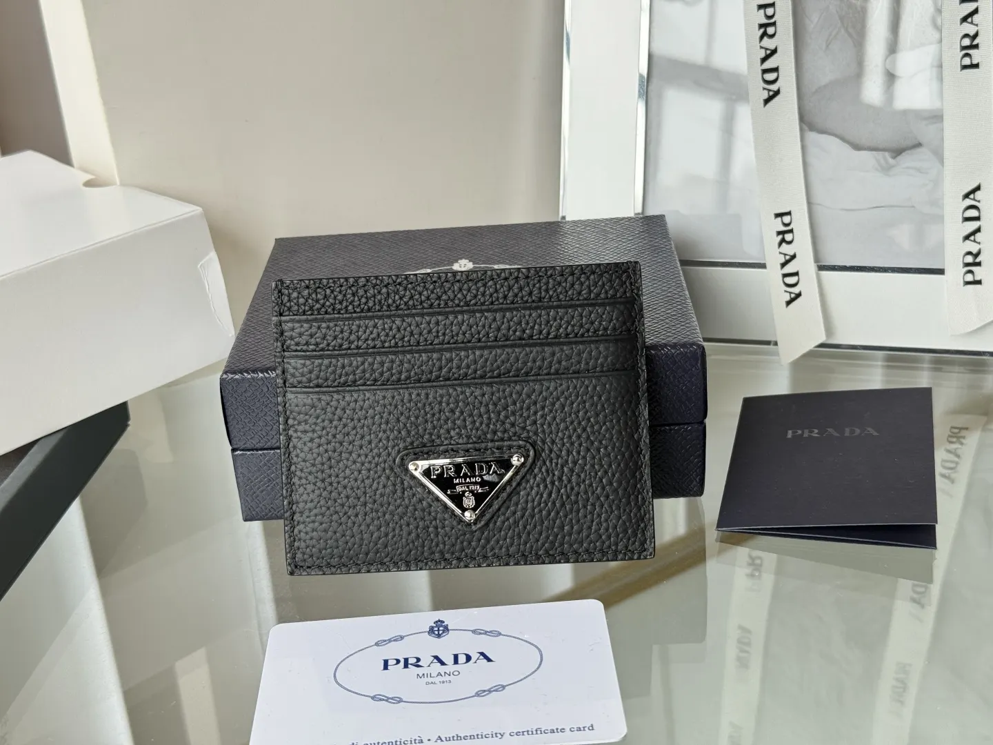 Prada Logo 金属标 钱包 实用卡夹