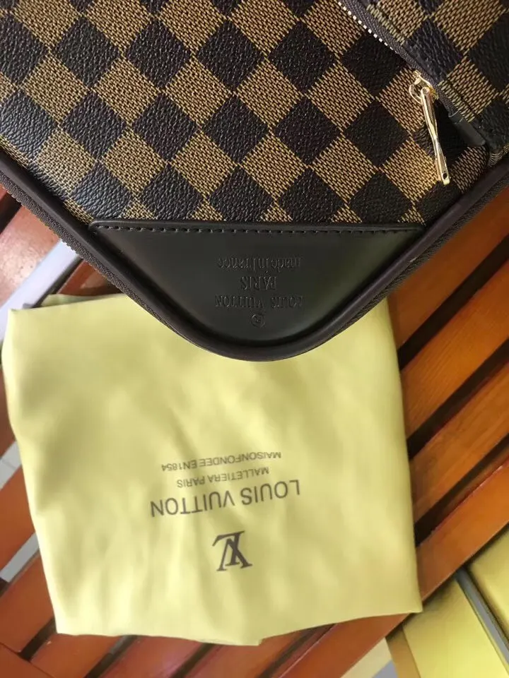 LV 帆布 超耐磨损万向轮 灵活出行 加厚全鋁合金 梯形 化妝包 便携收納款