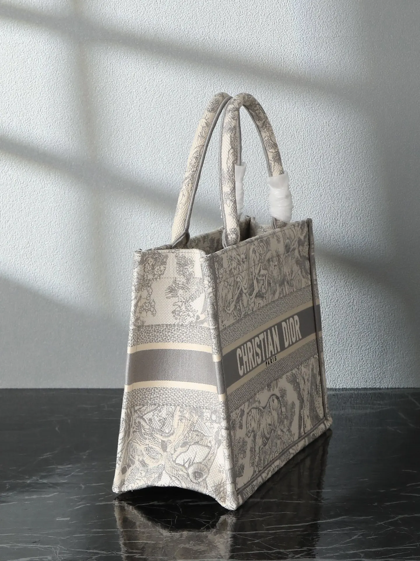 Book Tote 可收納各种日常用品 全新演绎Baye图案混合效果D 托特包 大容量托特款