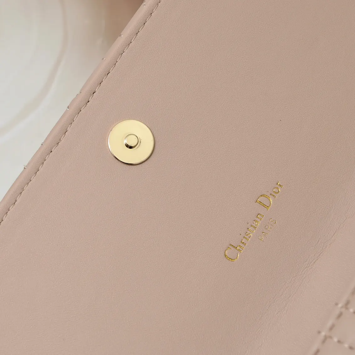 Dior Caro 白色 金色 牛皮 鏈條包 精致鏈條款