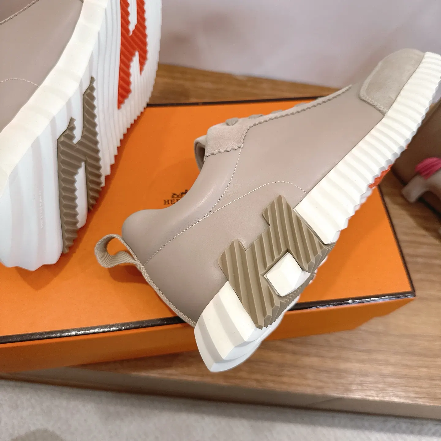 Hermès SS 运动鞋