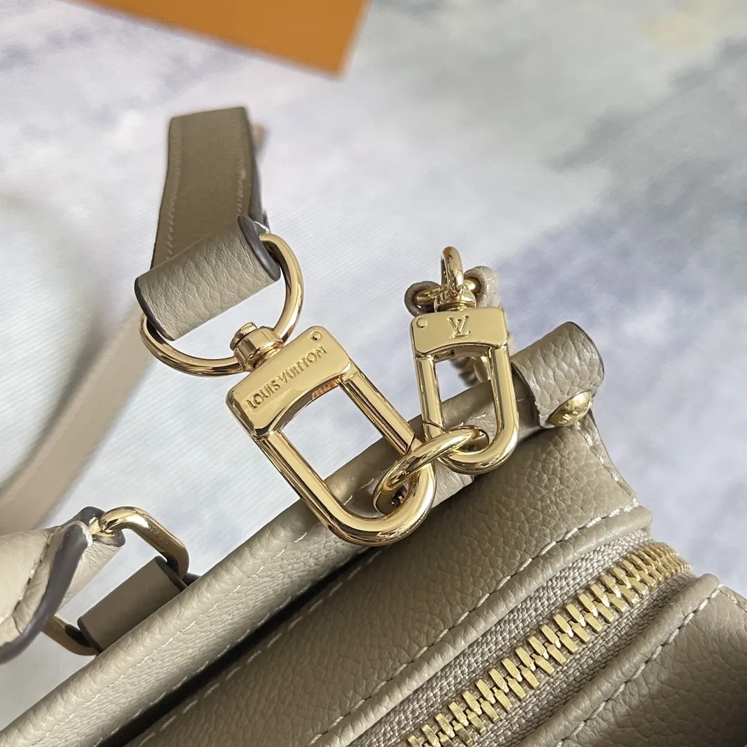 Black Gray Chain Bag