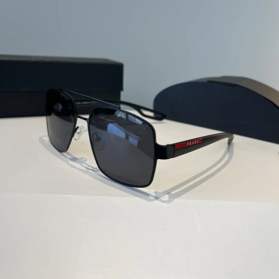 Prada 太阳眼镜 時尚遮阳 太陽鏡