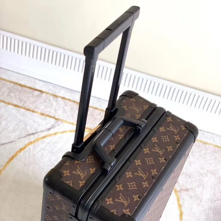 黑色 老花 v驴牌行李箱 拉杆箱 時尚新宠 復古 旅行拉杆款 輕便出行款(數字9) 黑色 老花 v驴牌行李箱 拉杆箱 時尚新宠 復古 旅行拉杆款 輕便出行款(數字9)