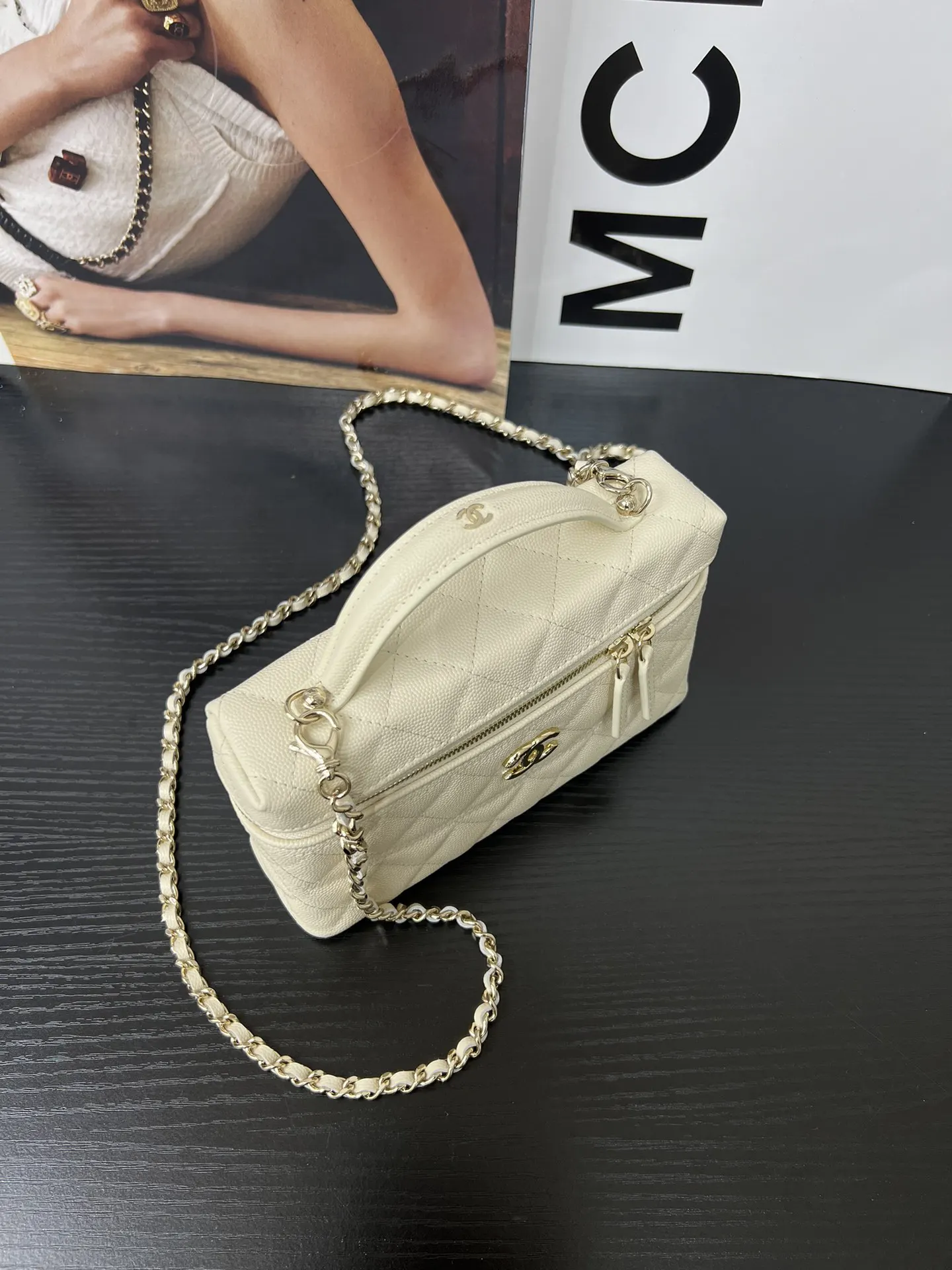 Chanel 小牛皮19 Bag鏈條包 單肩斜挎(數字3) Chanel 小牛皮19 Bag鏈條包 單肩斜挎(數字3)