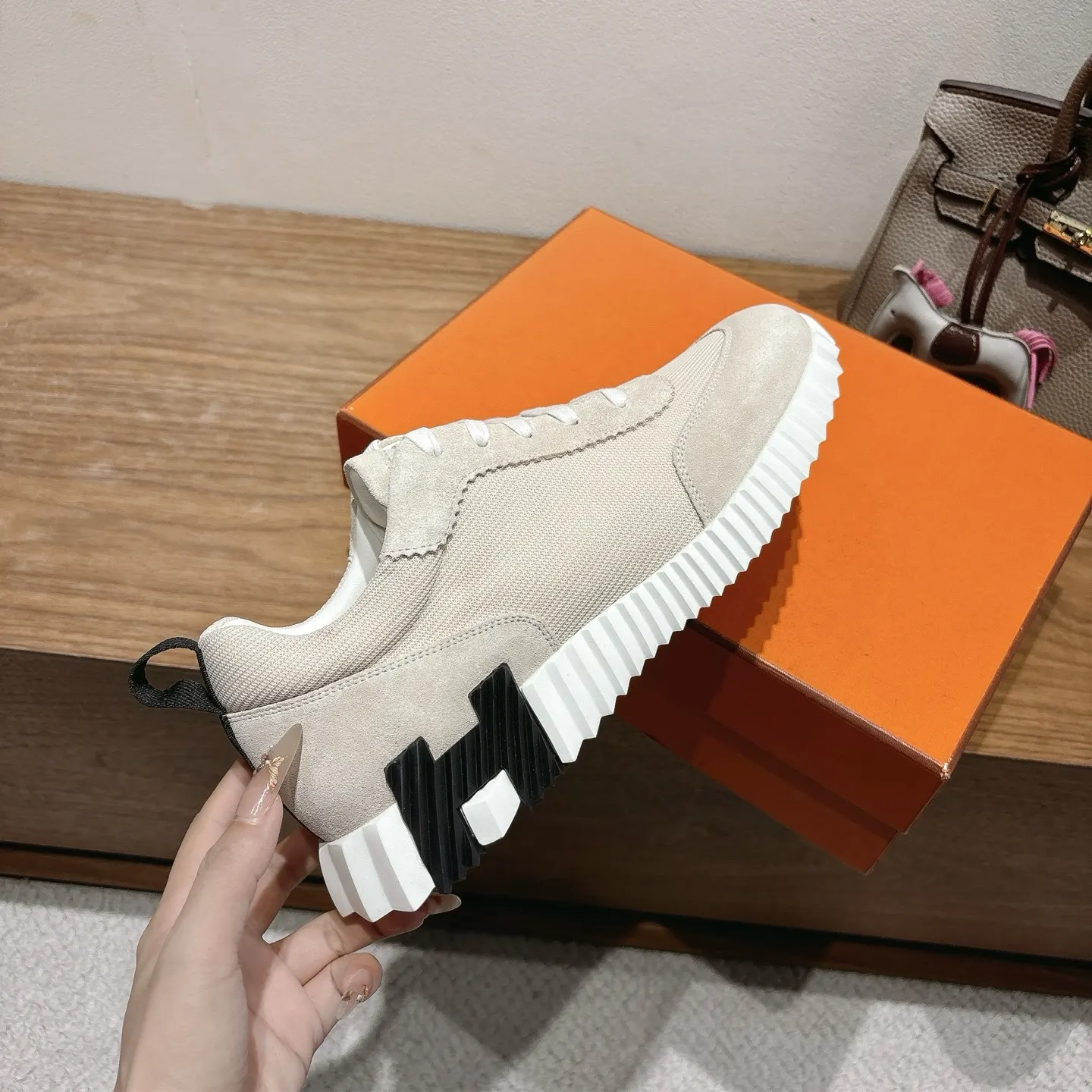Hermès SS 运动鞋(數字8) Hermès SS 运动鞋(數字8)