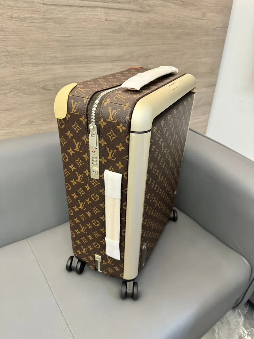 LV 银色 行李箱 旅行拉杆款 轻便出行款
