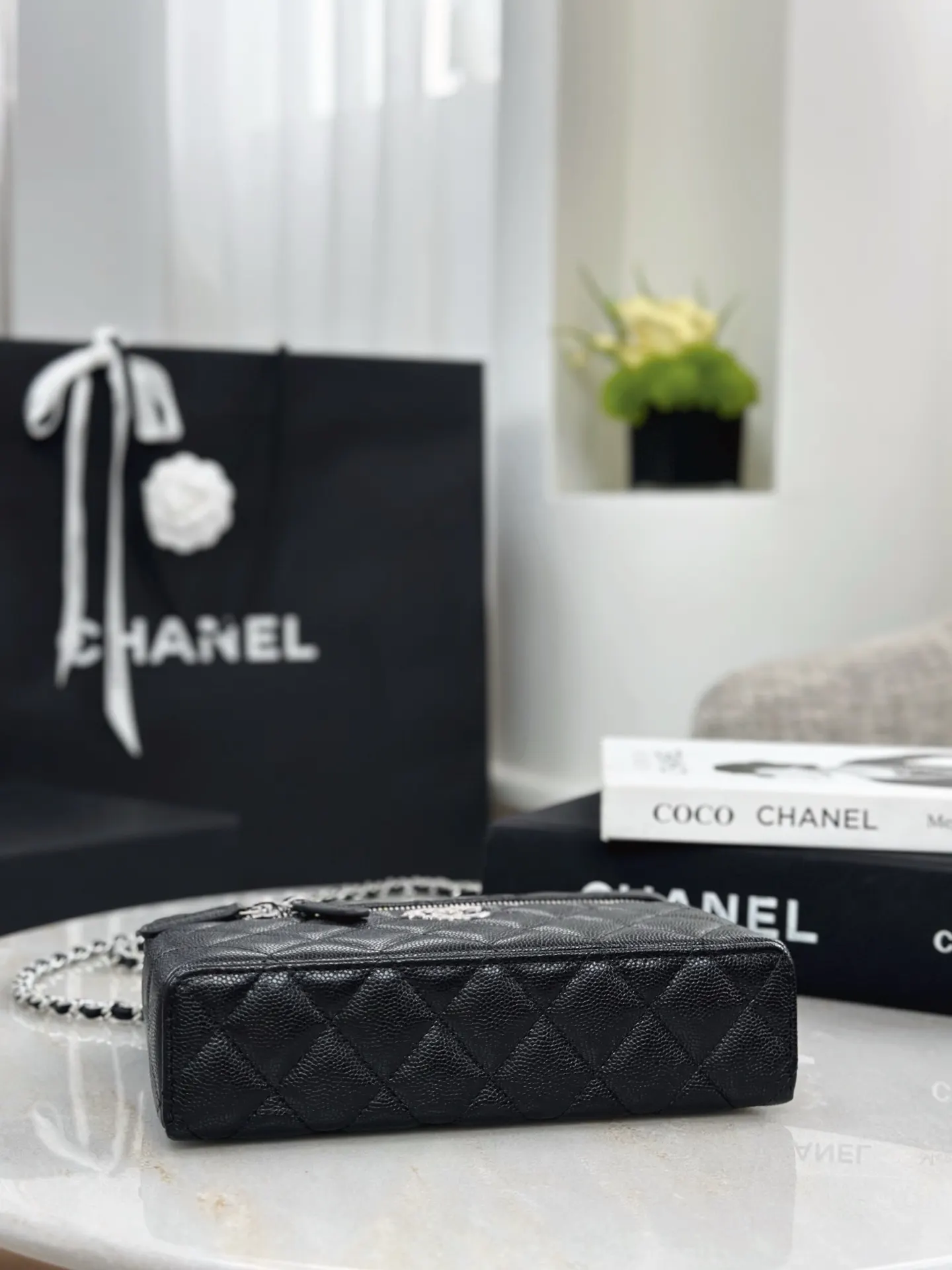 CHANEL 19 Bag 黑色荔枝纹牛皮链条包 复古款