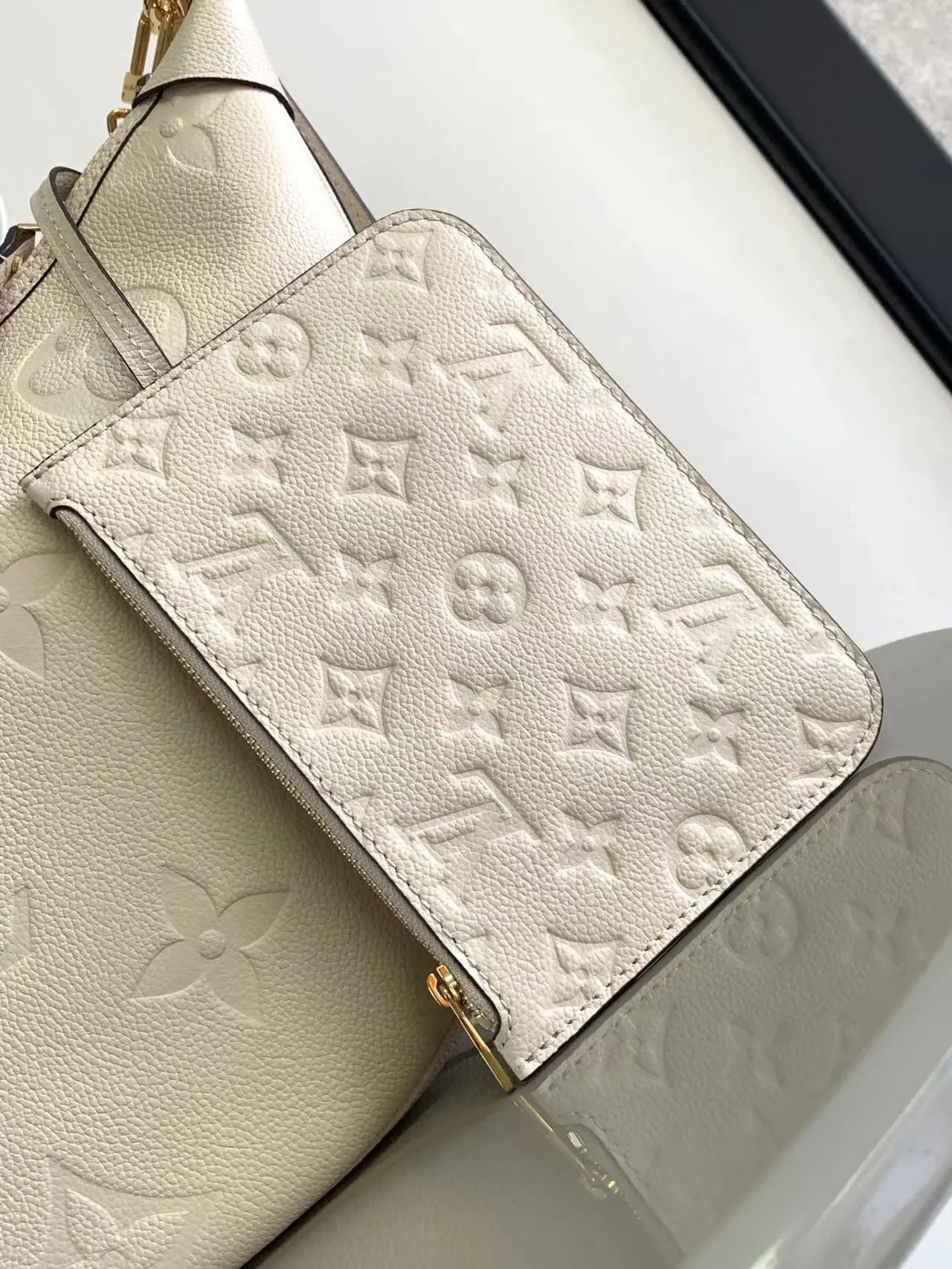 Chain Bag Leather