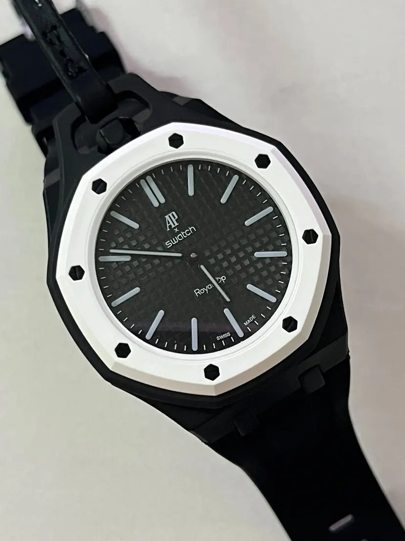 Audemars Piguet 奶白 手錶 經典腕表款(數字9) Audemars Piguet 奶白 手錶 經典腕表款(數字9)