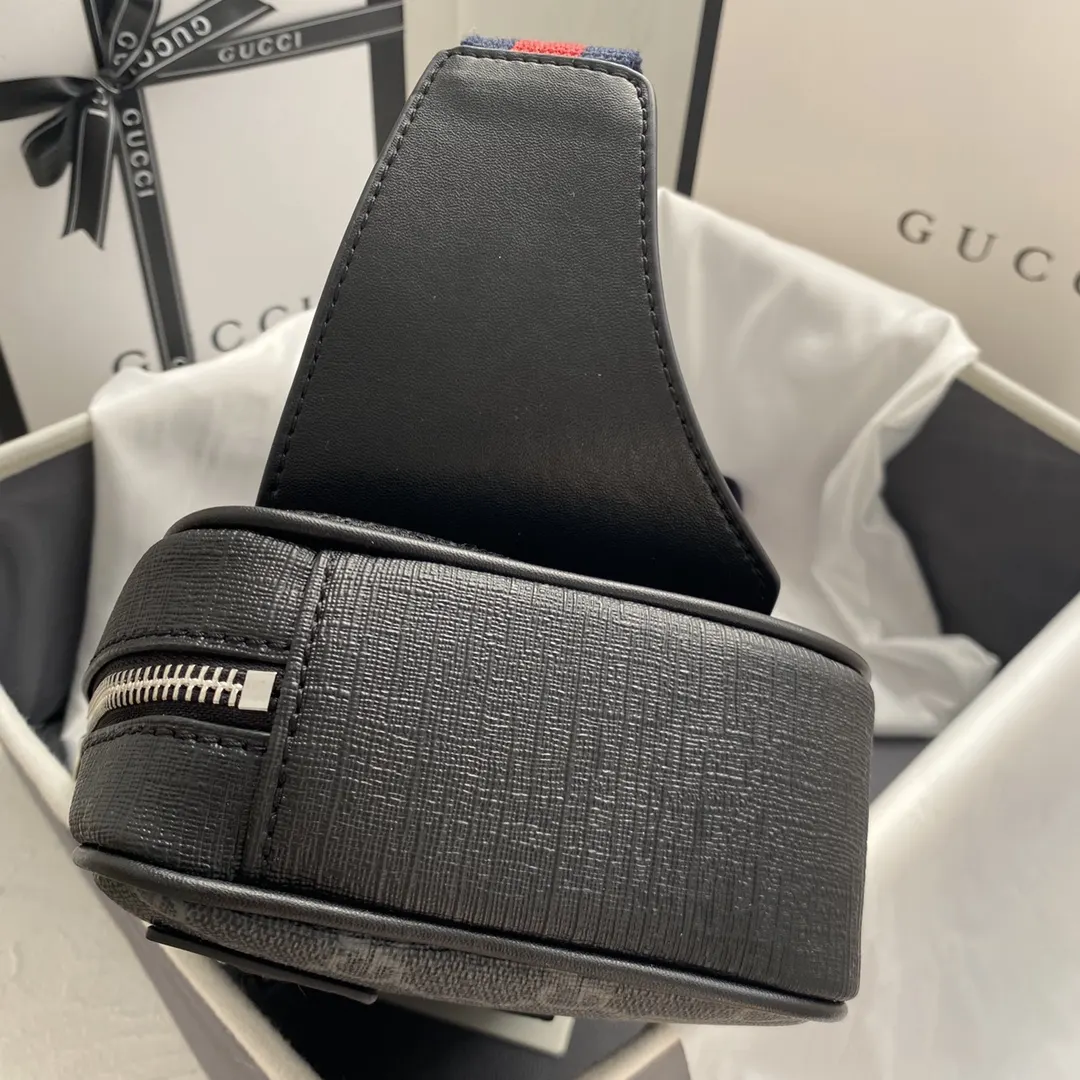 Gucci Belt Bag Casual Leather