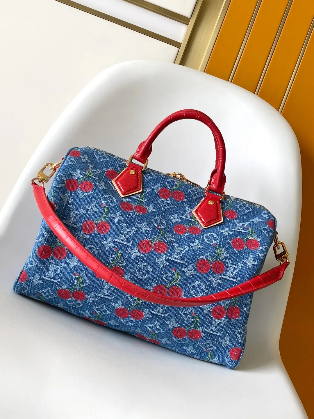 LV Speedy zipper wallet Image 3