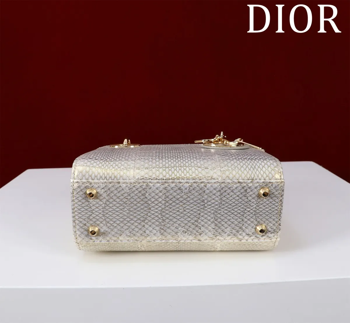 Dior Lady Dior 金色藤格纹手提斜挎包 经典款