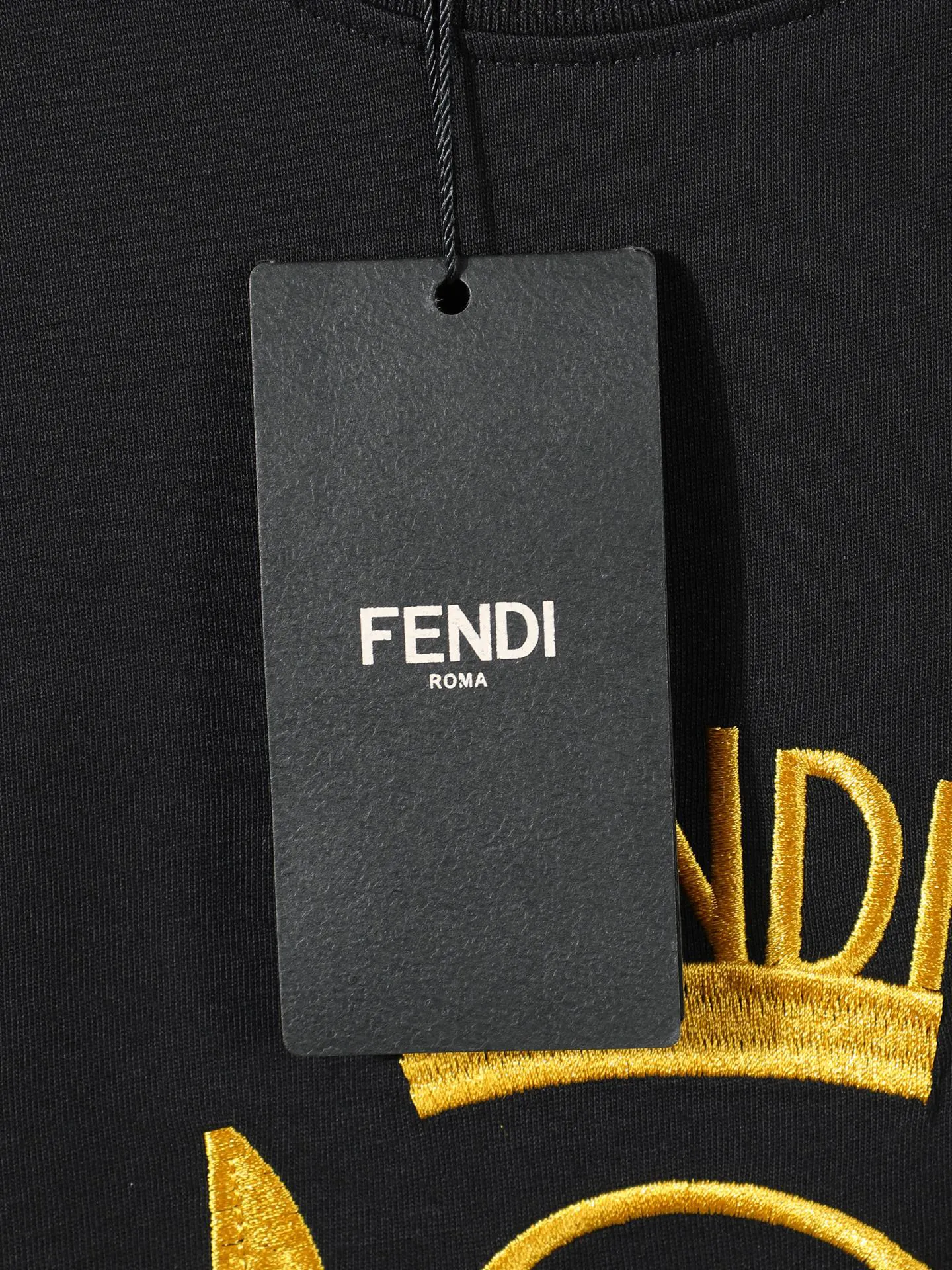 Fendi 2026 Spring Summer Logo Embroidery Short Sleeve T-Shirt Daily Versatile Style Image 8 Fendi 2026 Spring Summer Logo Embroidery Short Sleeve T-Shirt Daily Versatile Style Image 8