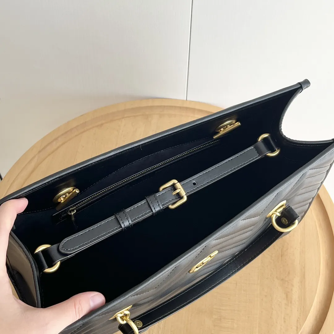 Gucci Marmont 绗缝皮革链条包 单肩斜挎