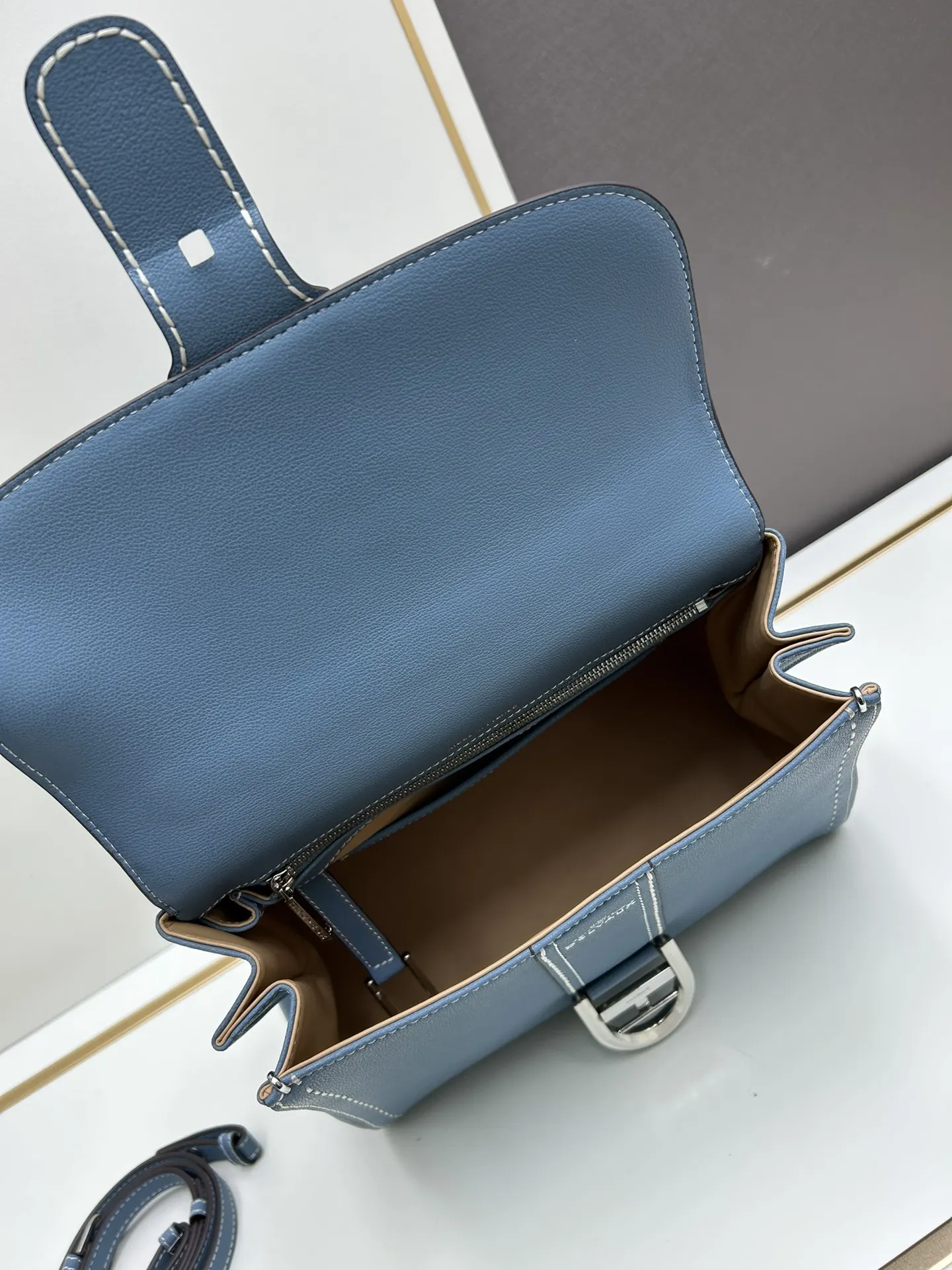 Delvaux 焦糖色 小牛皮 手提包 通勤手提款