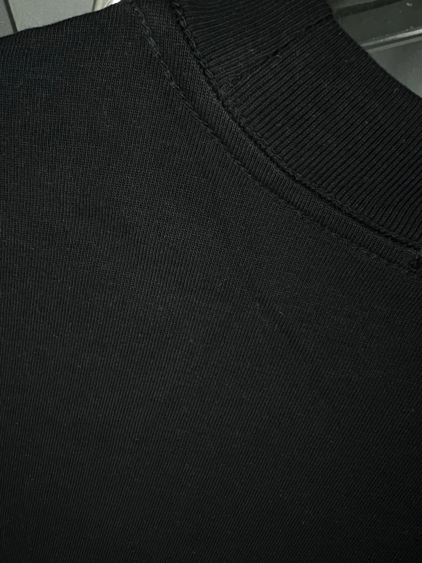 Balenciaga 26SS 刺绣 纯棉 短袖T恤 街头休闲款