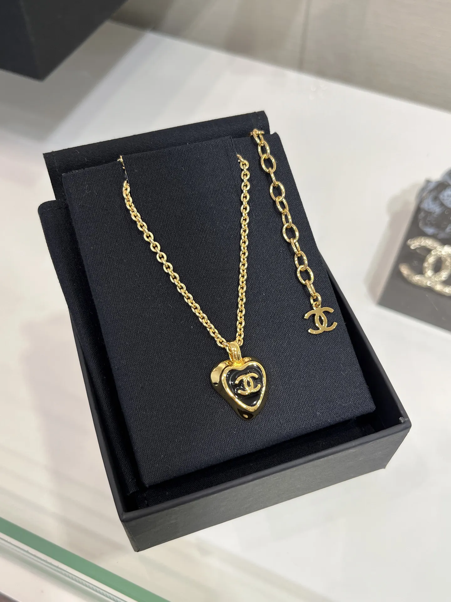 Chanel 黑金 黑色 金色 双C 项链 精致锁骨链
