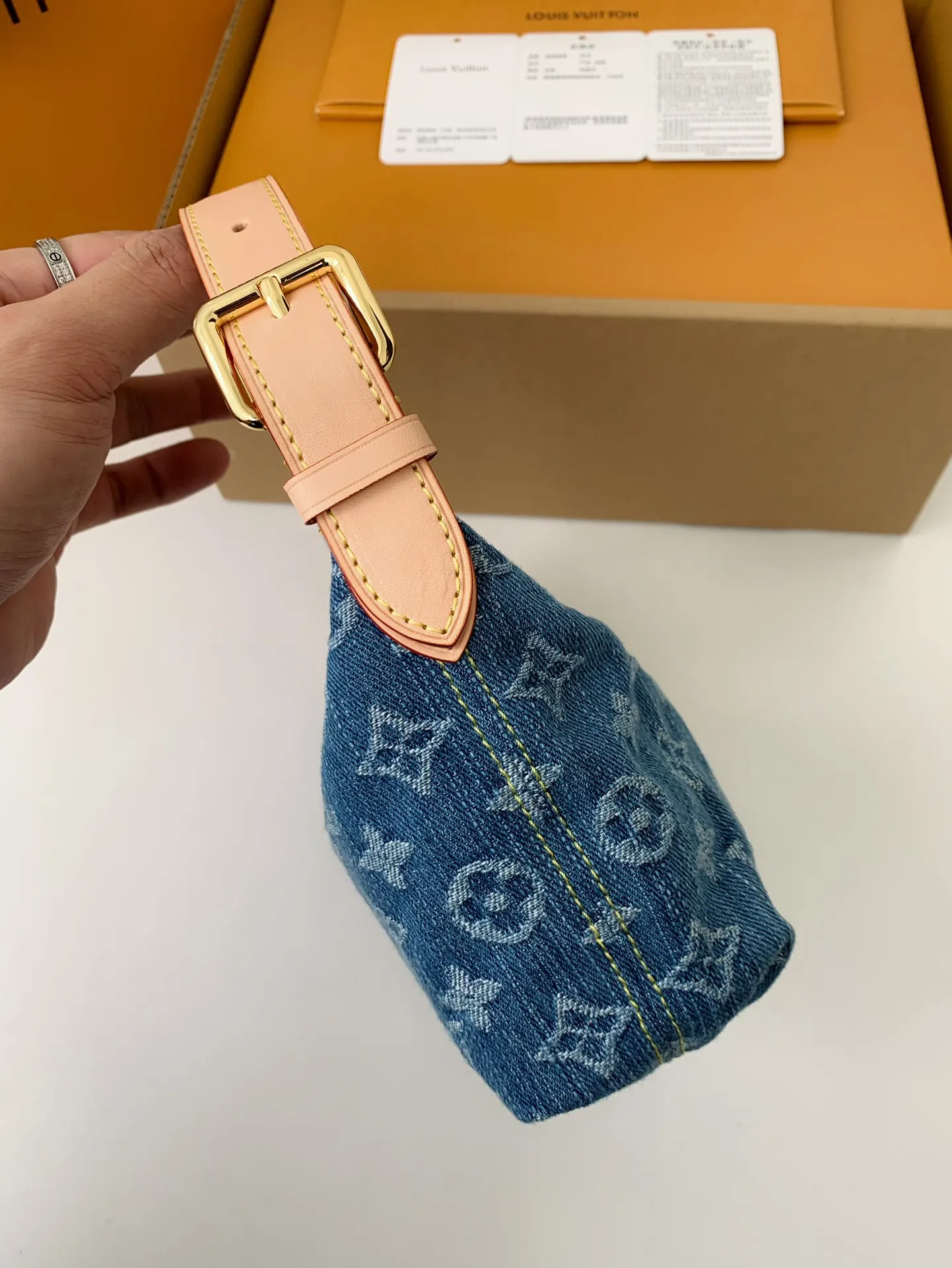 牛仔 Hills Pochette 牛仔手拿包 精致手拿款