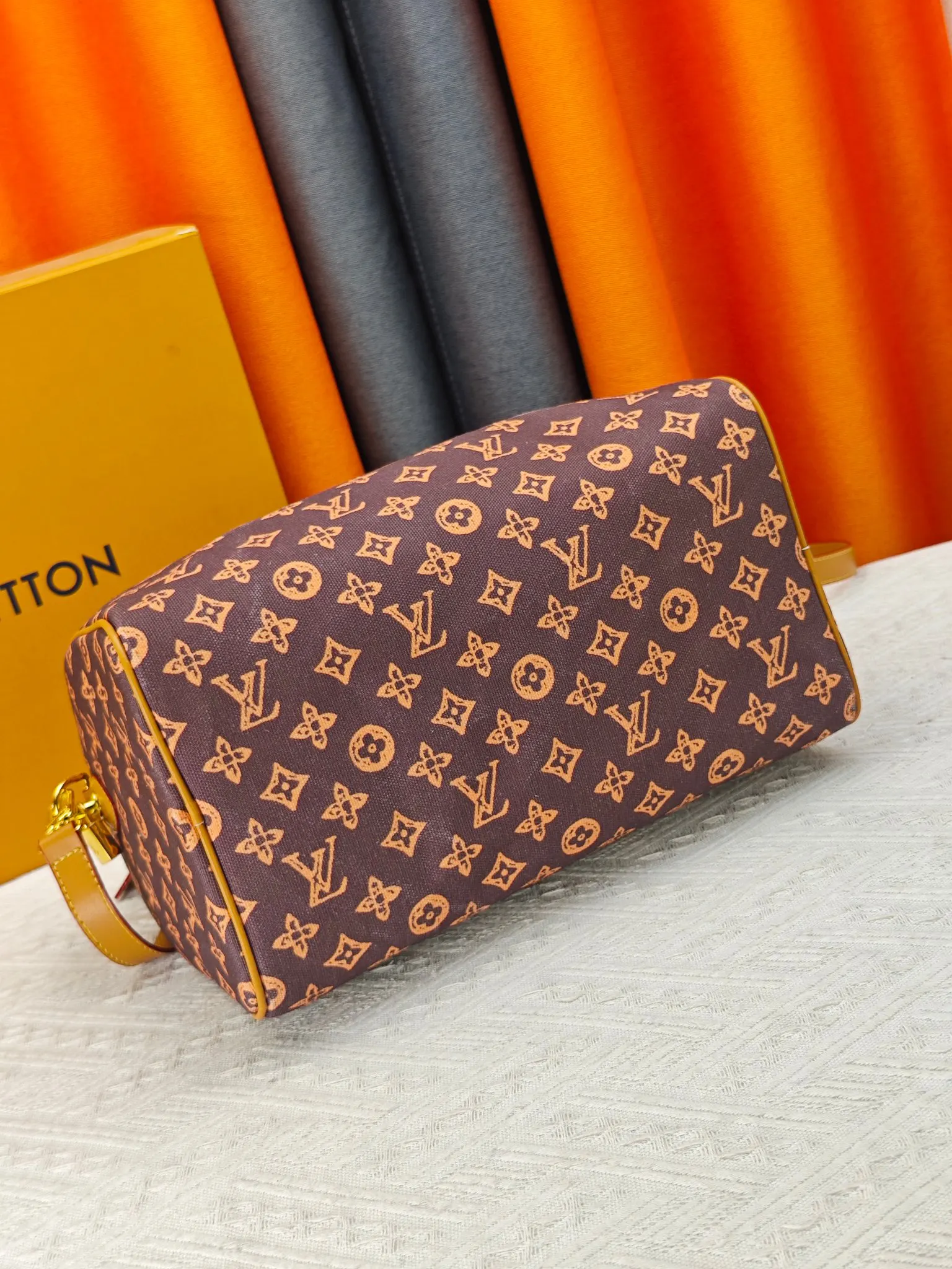 Fashion Item Travel Canvas