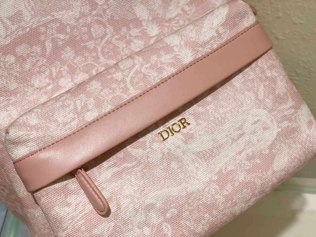 Dior 粉色 尼龙 双肩包 实用双肩款