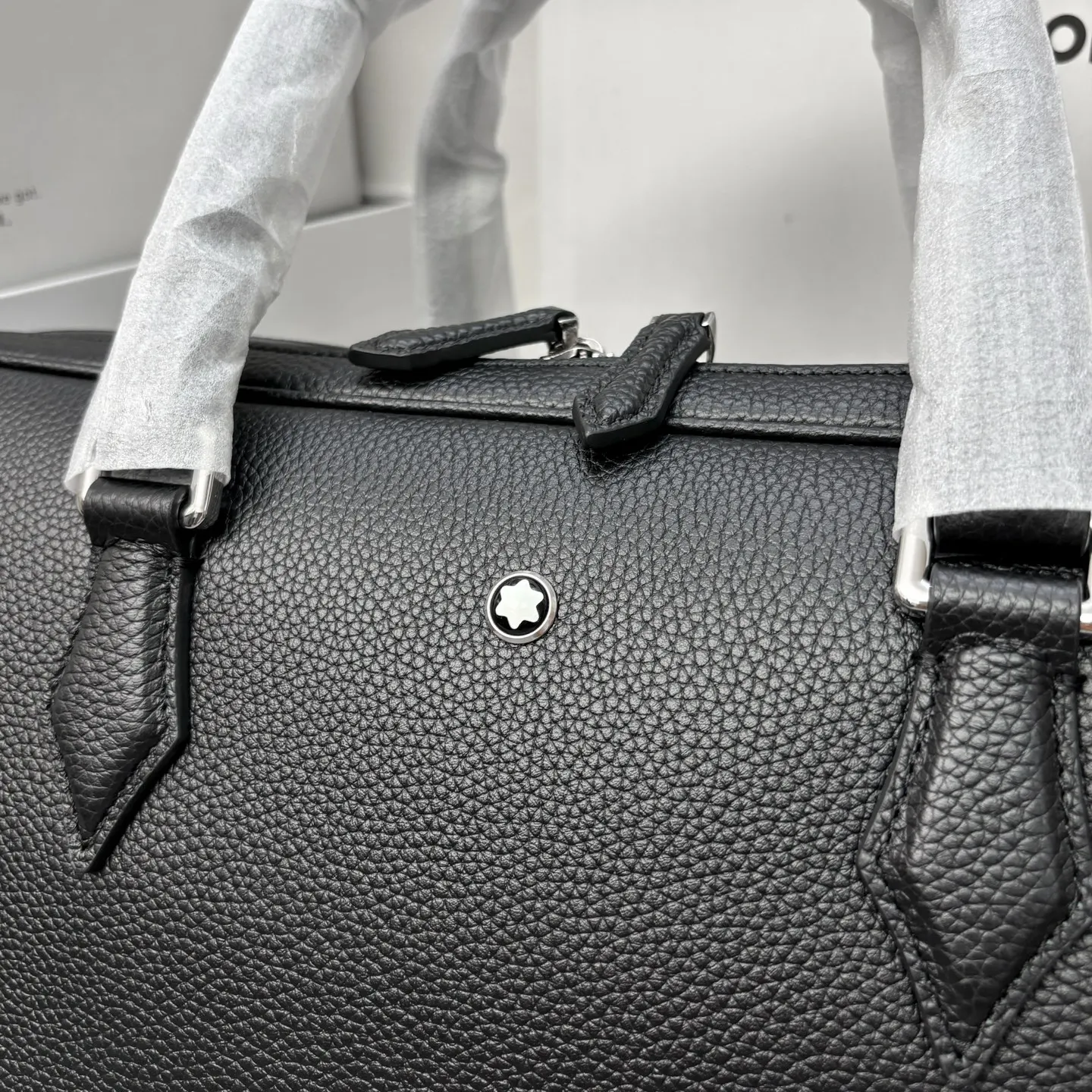 牛皮 MONTBLANC 万宝龙粒纹软皮精選系列 旅行袋 大容量旅行款