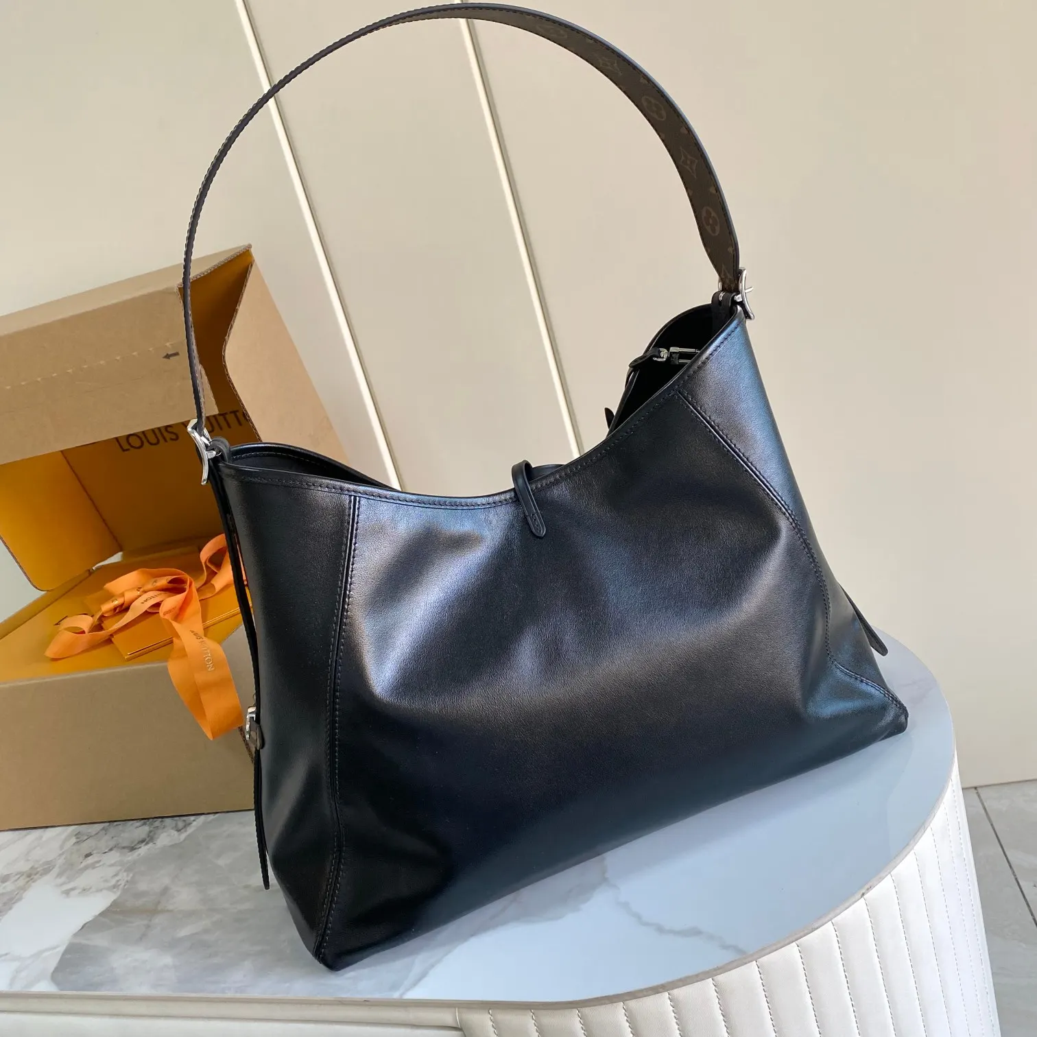 Top Handle Bag Commuter