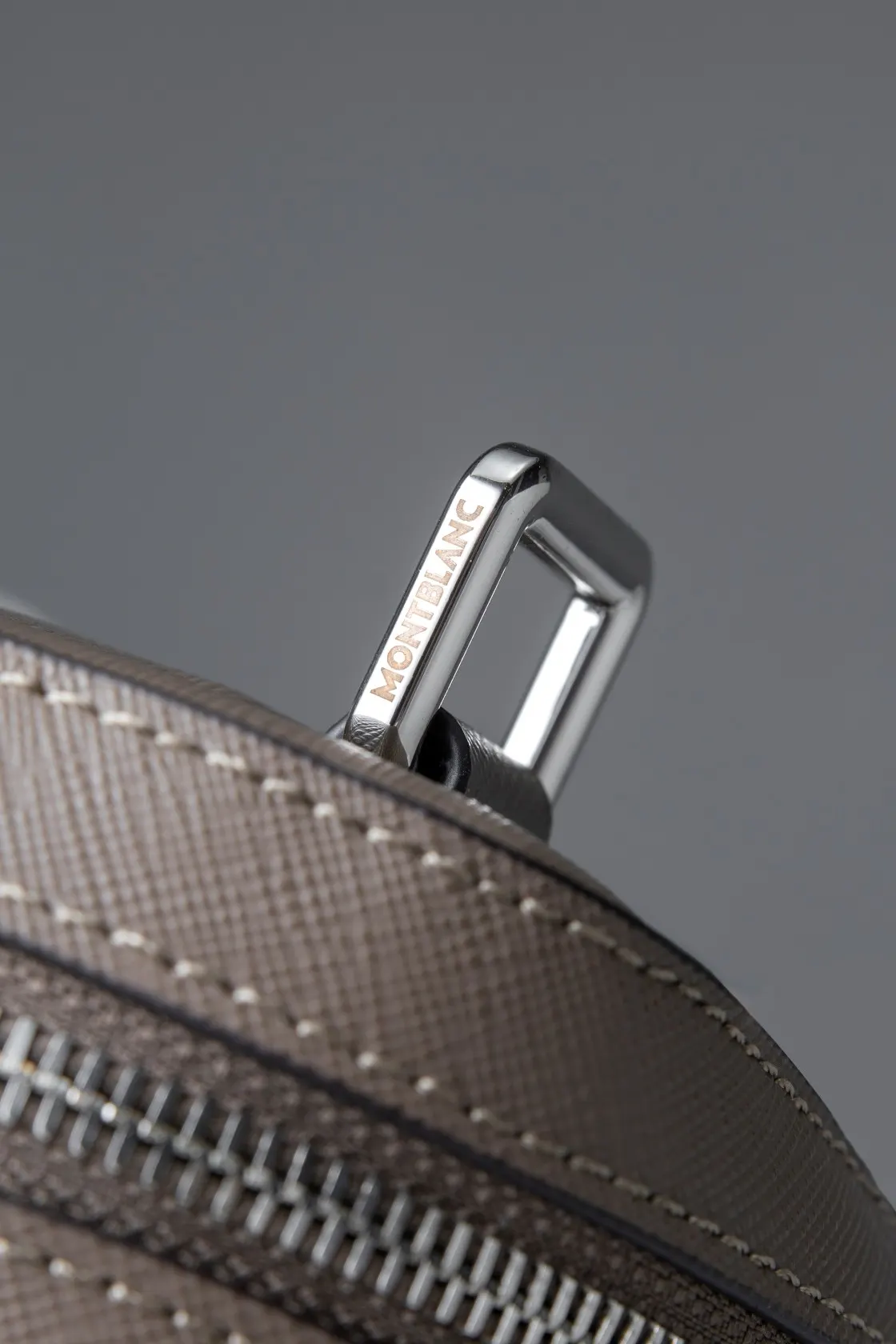 牛皮 MONTBLANC 全新万宝龙匠心系列超薄公文包 大 商务通勤款