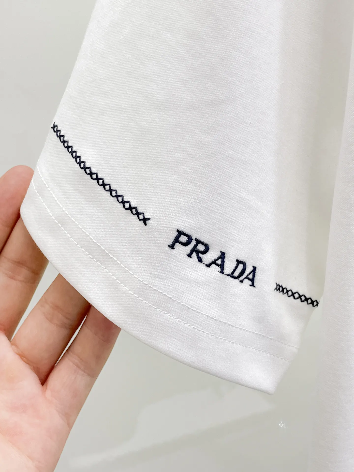Prada 马年贺岁 棉质 Logo 短袖T恤