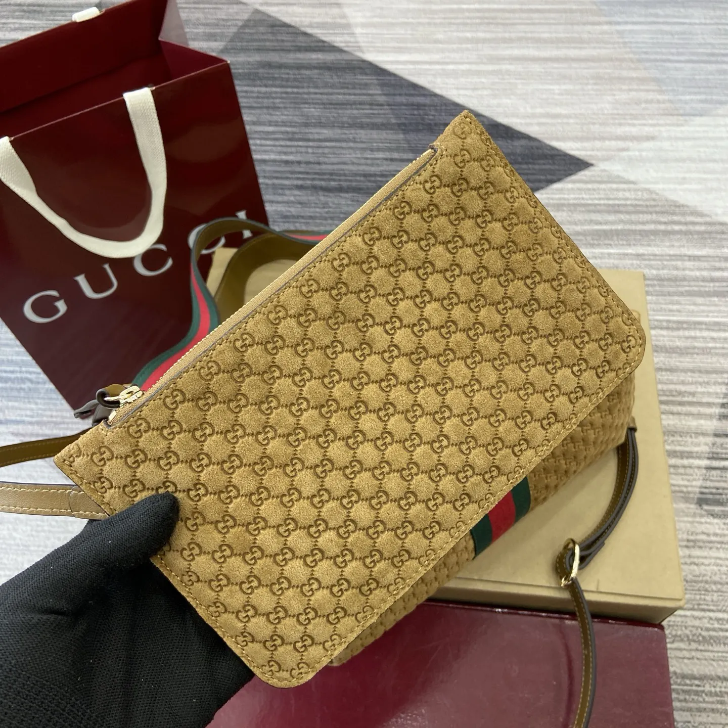 Gucci 手提包 通勤手提款(數字9) Gucci 手提包 通勤手提款(數字9)